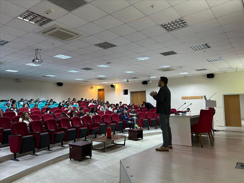 Yeni Medya Ve İletişim Bölümü Öğretim Üyemizden İşkur Gençlik Programı’nda İletişim Eğitimi