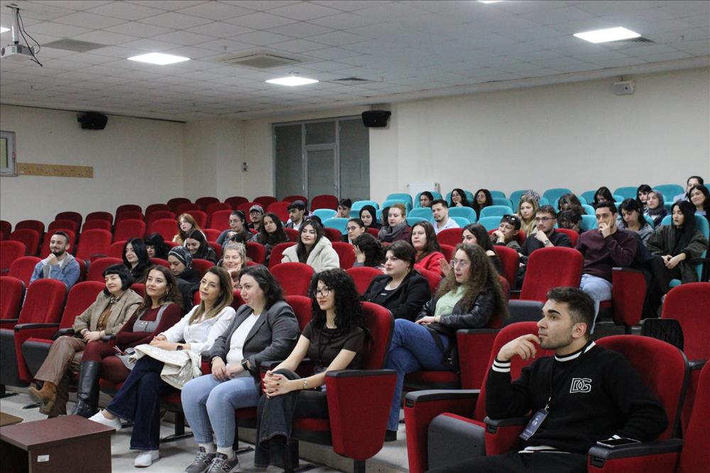 Yalova Üniversitesi’nde “4. Stajyer Workshopu” Gerçekleştirildi
